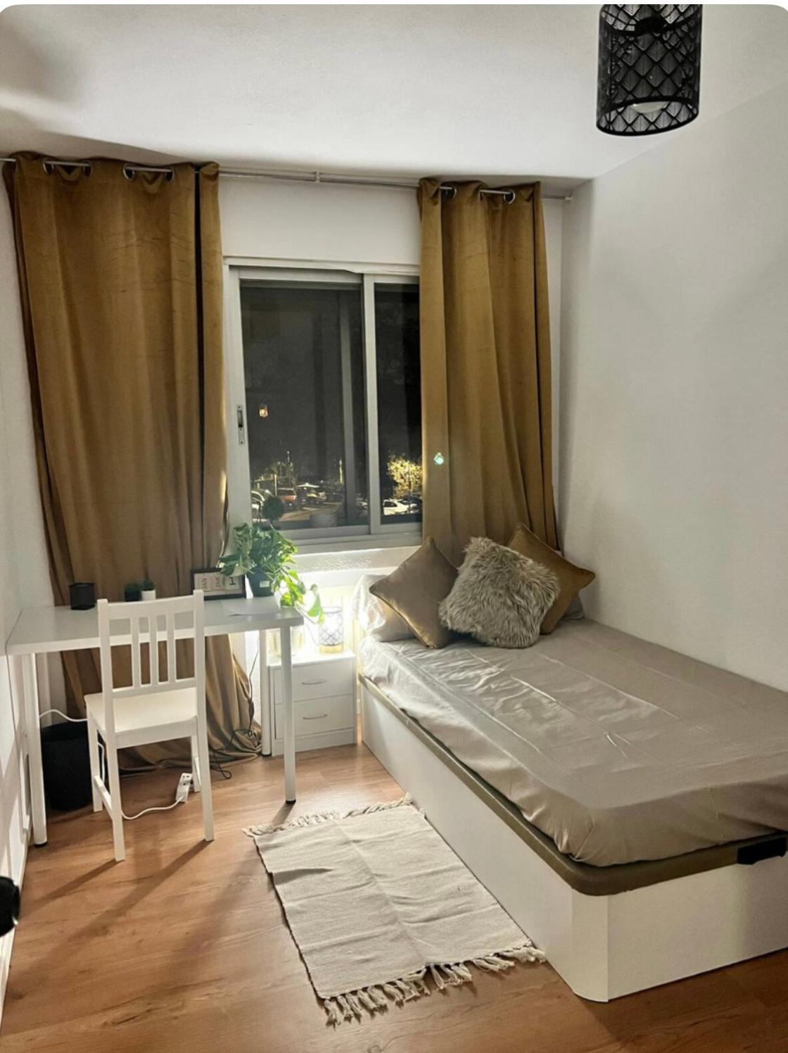 Habitacion En Мадрид Экстерьер фото